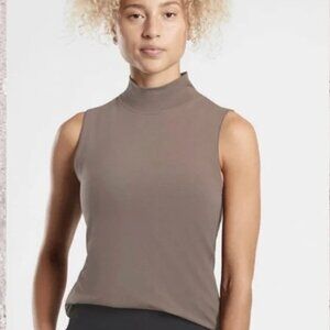 NWT Woman's Coffee Outbound Tank Athleta Size Large